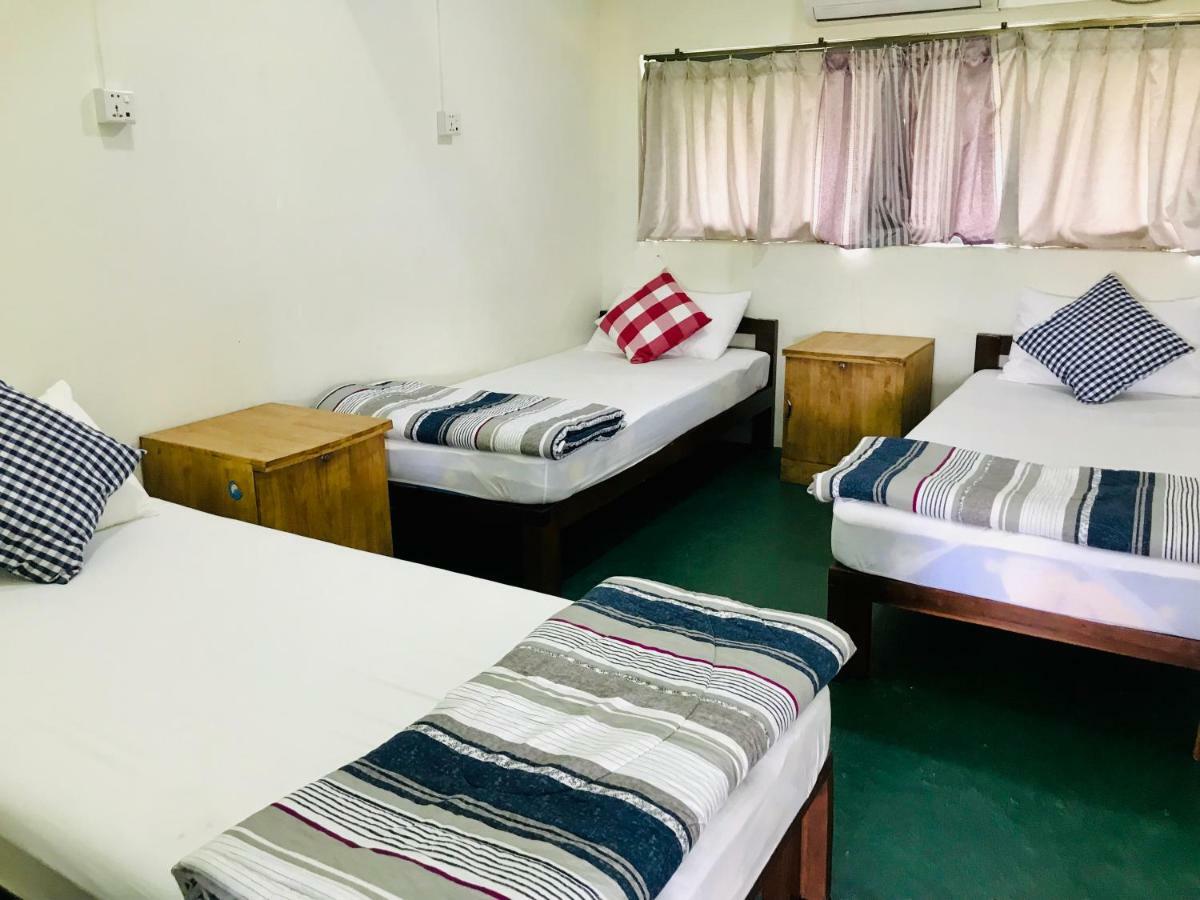 Celia Hostel Mandalay Exteriér fotografie