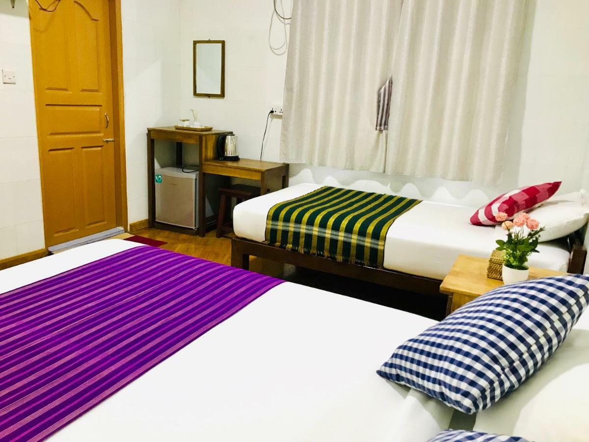 Celia Hostel Mandalay Exteriér fotografie